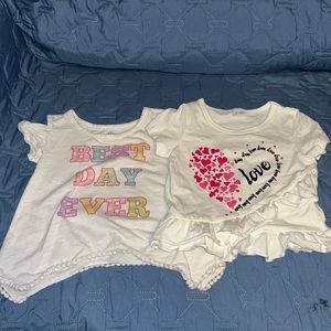 2 girls tops. Sz 18 months GUC.